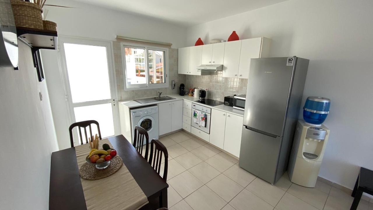 Roof Terrace & Sea View Entire Apartment Peyia Exterior photo